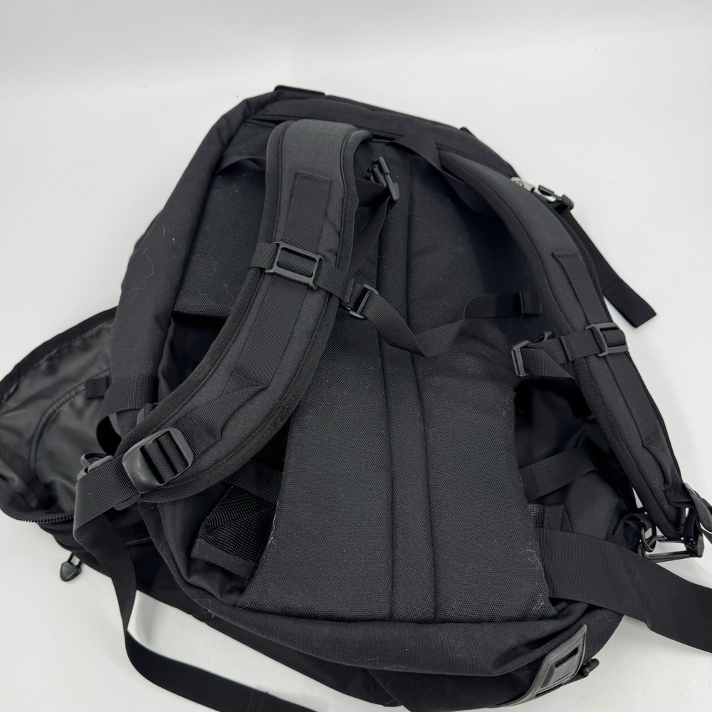 REI Black Nylon Backpack Carry On Bag Satchel Travel - Picture 9 of 13